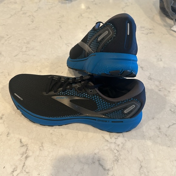 Men’s Ghost 14 Brooks! - Picture 2 of 6